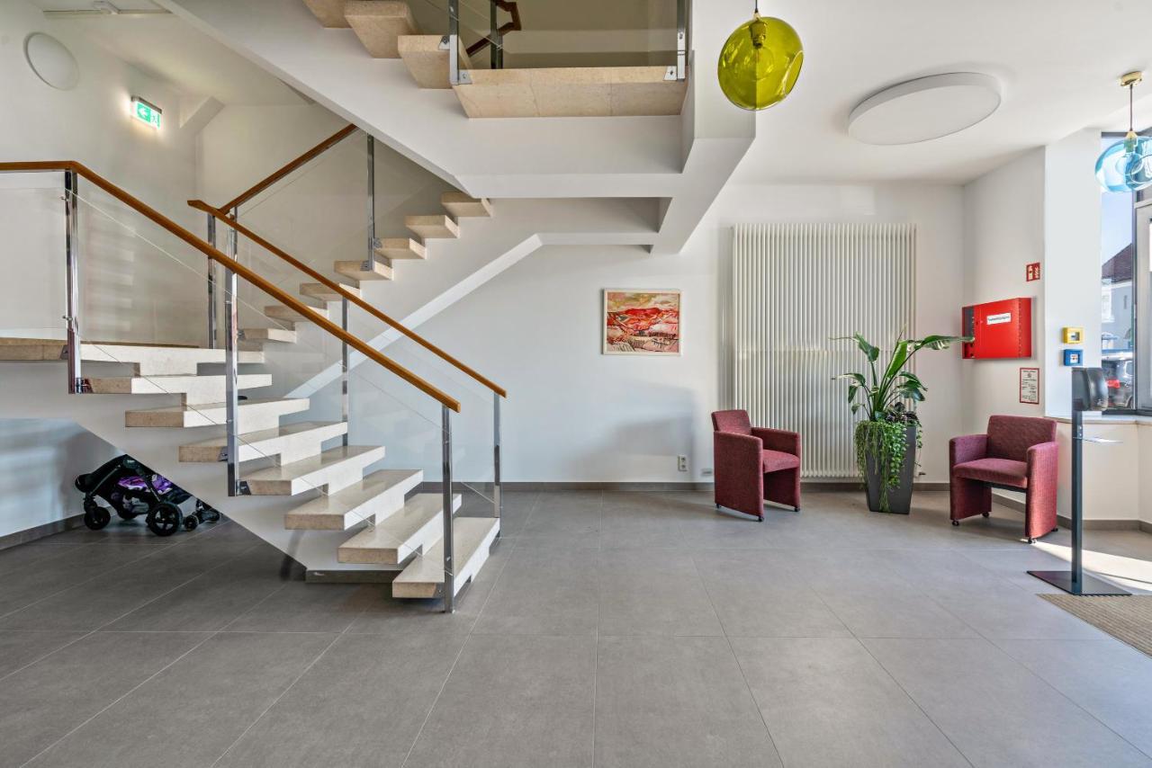 Huber Living Basic 209 Apartment